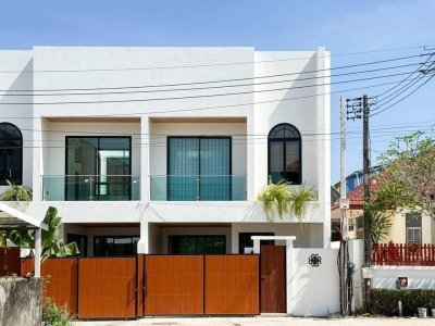 2R1087 Pool villa for rent 3 bedroom 4 bathroom 80,000/month at cherngtalay,thalang