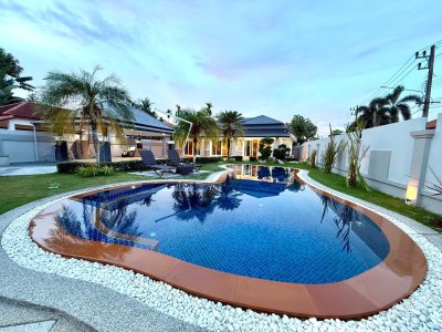 2R1095 ให้เช่า pool villa 4 ห้องนอน 3 ห้องน้ำ ราคา 180,000/เดือน โซนเชิงทะเล,ถลาง