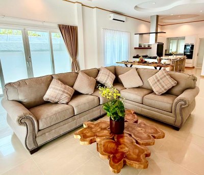 2R1095 ให้เช่า pool villa 4 ห้องนอน 3 ห้องน้ำ ราคา 180,000/เดือน โซนเชิงทะเล,ถลาง