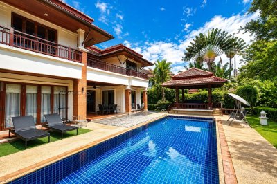 2R1159 Pool villa for rent 4 bedroom 3 bathroom 250,000/month at cherngtalay,thalang