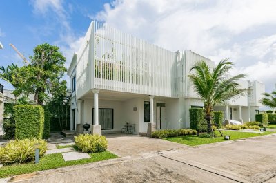 2R1166 House with common pool 3 ห้องนอน 3 ห้องน้ำ ราคา 85,000/เดือน โซนเชิงทะเล,ถลาง