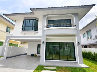 2S0233 This house for sale 7,990,000 baht 4 bedroom 3 bathroom at cherngtalay,thalang