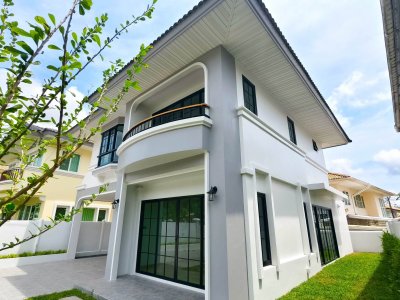 2S0233 This house for sale 7,990,000 baht 4 bedroom 3 bathroom at cherngtalay,thalang