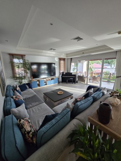 2S0235 Condominium for sale 15,500,000 baht 3 bedroom 2 bathroom at cherngtalay,thalang