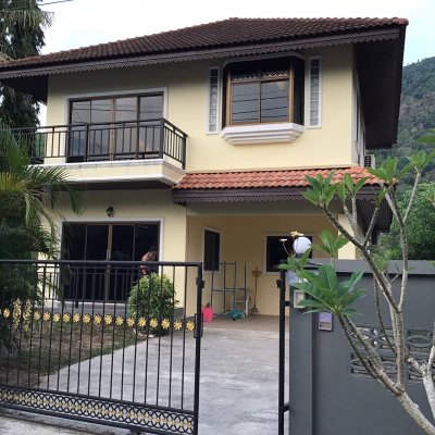 3R0025 This House 3bedroom 2bathroom 40,000/month location at Kamala