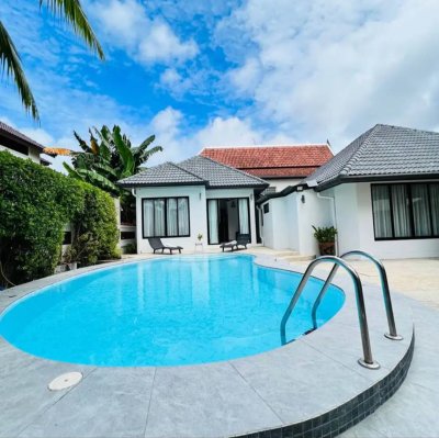 3R0036 This pool villa 3 bedroom 4 bathroom 120,000/month at Kamala