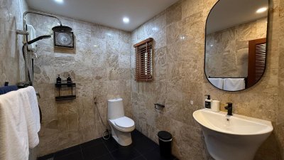 3R0106 อพาร์ทเม้นท์ 2 ห้องนอน 3 ห้องน้ำ ให้เช่าเดือนละ 65,000 บาท โซนกมลา