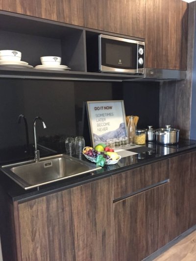 3R0121 คอนโดมิเนียม 1 ห้องนอน 1 ห้องน้ำ ให้เช่าเดือนละ 45,000 บาท โซนกมลา