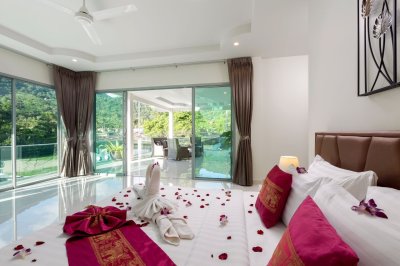 3R0157 ให้เช่า pool villa 4 ห้องนอน 4 ห้องน้ำ ราคา 250,000/เดือน โซนกมลา