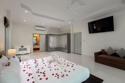 3R0157 ให้เช่า pool villa 4 ห้องนอน 4 ห้องน้ำ ราคา 250,000/เดือน โซนกมลา