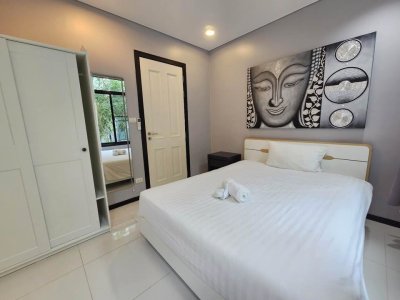 3R0231 คอนโดมิเนียม 3 ห้องนอน 2 ห้องน้ำ ให้เช่าเดือนละ 55,000 บาท โซนกมลา