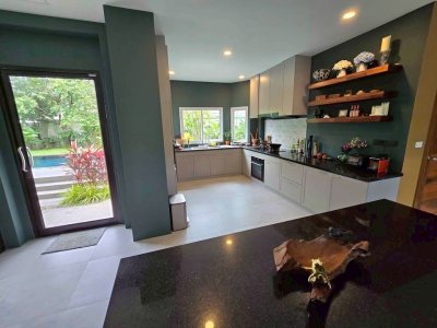 3R0233 ให้เช่า pool villa 3 ห้องนอน 3 ห้องน้ำ ราคา 180,000/เดือน โซนกมลา