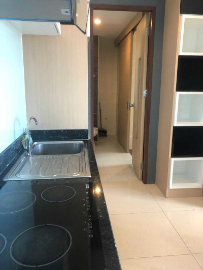 3R0243 คอนโดมิเนียม 2 ห้องนอน 2 ห้องน้ำ ให้เช่าเดือนละ 35,000 บาท โซนกมลา