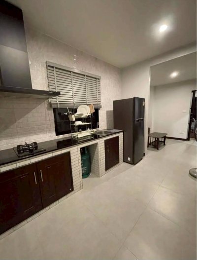 3R0246 ให้เช่าบ้านแฝดสองชั้น 1 ห้องนอน 1 ห้องน้ำ ราคา 25,000/เดือน โซนกมลา