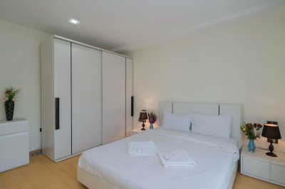 4R0029 คอนโดมิเนียม 2 ห้องนอน 2 ห้องน้ำ ให้เช่าเดือนละ 27,000 บาท โซนป่าตอง