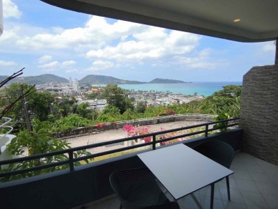 4R0076 This seaview townhouse 3 bedroom 4 bathroom 140,000/month at Patong