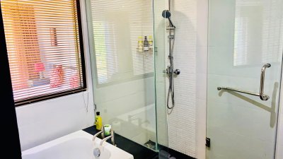 4R0105 คอนโดมิเนียม 1 ห้องนอน 1 ห้องน้ำ ให้เช่าเดือนละ 25,000 บาท โซนป่าตอง