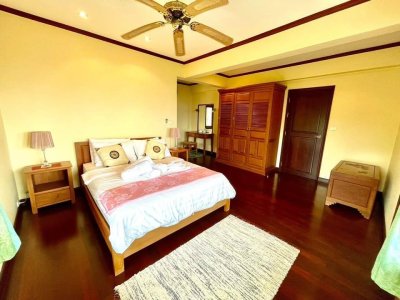 4R0173 ให้เช่า pool villa 3 ห้องนอน 4 ห้องน้ำ ราคา 225,000/เดือน โซนป่าตอง