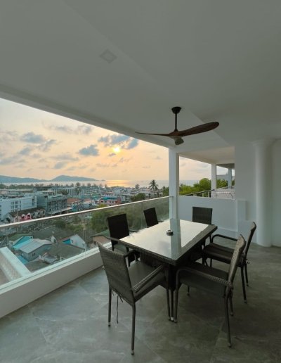 4R0174 ให้เช่าอพาร์ทเม้น 1 ห้องนอน 2 ห้องน้ำ ให้เช่าเดือนละ 50,000 บาท โซนป่าตอง