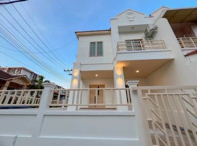4R0188 This house for rent 3 bedroom 3 bathroom 75,000/month at patong