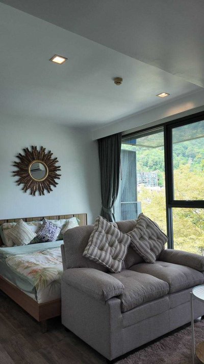 4R0189 คอนโดมิเนียม 1 ห้องนอน 1 ห้องน้ำ ให้เช่าเดือนละ 25,000 บาท โซนป่าตอง