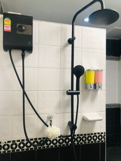 4R0196 ให้เช่าบ้านแฝดสองชั้น 3 ห้องนอน 2 ห้องน้ำ ราคา 40,000/เดือน โซนป่าตอง