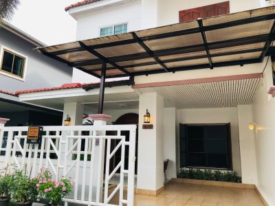 4R0196 ให้เช่าบ้านแฝดสองชั้น 3 ห้องนอน 2 ห้องน้ำ ราคา 40,000/เดือน โซนป่าตอง