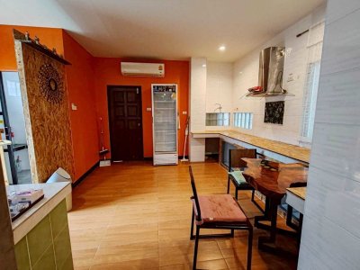 4R0199 ให้เช่าบ้านแฝดสองชั้น 2 ห้องนอน 1 ห้องน้ำ ราคา 25,000/เดือน โซนป่าตอง