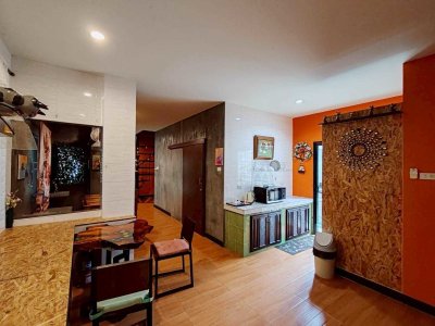 4R0199 ให้เช่าบ้านแฝดสองชั้น 2 ห้องนอน 1 ห้องน้ำ ราคา 25,000/เดือน โซนป่าตอง