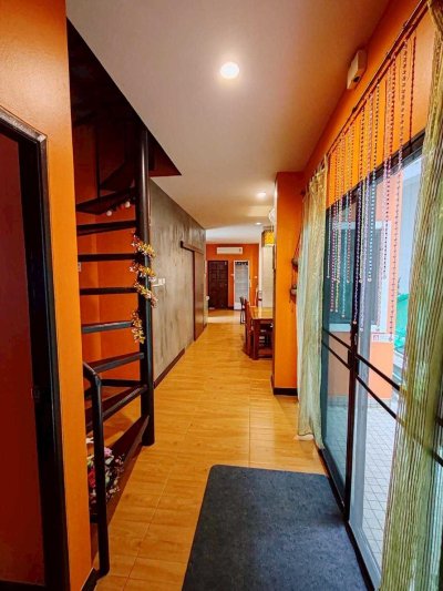 4R0199 ให้เช่าบ้านแฝดสองชั้น 2 ห้องนอน 1 ห้องน้ำ ราคา 25,000/เดือน โซนป่าตอง