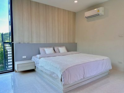 4R0200 คอนโดมิเนียม 1 ห้องนอน 1 ห้องน้ำ ให้เช่าเดือนละ 32,000 บาท โซนป่าตอง