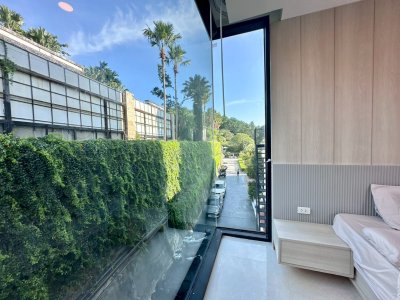 4R0200 คอนโดมิเนียม 1 ห้องนอน 1 ห้องน้ำ ให้เช่าเดือนละ 32,000 บาท โซนป่าตอง