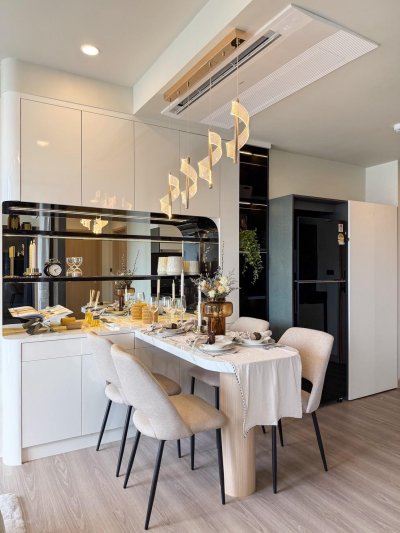 4R0201 คอนโดมิเนียม 2 ห้องนอน 2 ห้องน้ำ ให้เช่าเดือนละ 75,000 บาท โซนป่าตอง