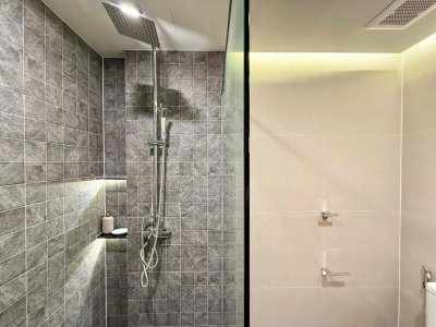 4R0201 คอนโดมิเนียม 2 ห้องนอน 2 ห้องน้ำ ให้เช่าเดือนละ 75,000 บาท โซนป่าตอง