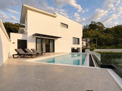 4R0210 Pool villa for rent 4 bedroom 3 bathroom 150,000/month at patong