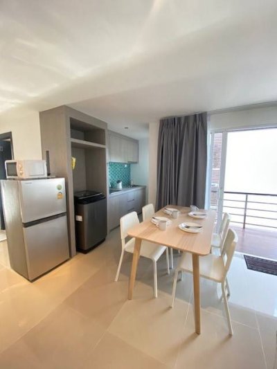 4S0015 ขายคอนโดมิเนี่ยม 2 ห้องนอน 1 ห้องน้ำ ราคา 9,800,000 บาท โซนป่าตอง