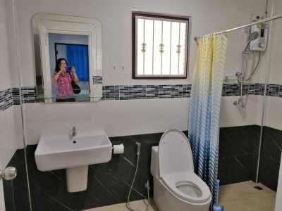 5R0051 ให้เช่าบ้านสองชั้น 3ห้องนอน 2ห้องน้ำ เดือนละ 20,000 บาท โซนกะทู้