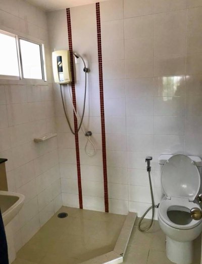 5R0127 ให้เช่าบ้านเดี่ยวสองชั้น 3 ห้องนอน 2 ห้องน้ำ ราคา 45,000/เดือน โซนกะทู้