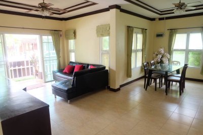 5R0133 ให้เช่าบ้านเดี่ยวชั้นเดียว 3 ห้องนอน 2 ห้องน้ำ ราคา 30,000/เดือน โซนกะทู้