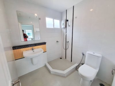 5R0304 ให้เช่าบ้านเดี่ยวสองชั้น 3 ห้องนอน 2 ห้องน้ำ ราคา 40,000/เดือน โซนกะทู้