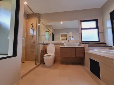 5R0399 This house for rent 4bedroom 4bathroom 130,000/month at Kathu