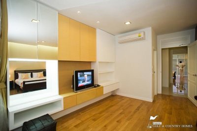 5R0471 อพาร์ทเม้นท์ให้เช่า 3ห้องนอน 4ห้องน้ำ เดือนละ 55,000บาท โซนกะทู้