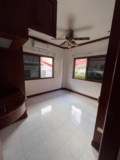 5R0482 ให้เช่าบ้านเดี่ยวสองชั้น 3 ห้องนอน 3 ห้องน้ำ ราคา 45,000/เดือน โซนกะทู้ 5R0482 ให้เช่าบ้านเดี่ยวสองชั้น 3 ห้องนอน 3 ห้องน้ำ ราคา 45,000/เดือน โซนกะทู้