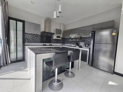 5R0554 Pool villa for rent 4 bedroom 3 bathroom 100,000/month at kathu