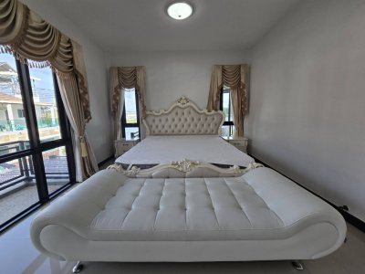 5R0554 Pool villa for rent 4 bedroom 3 bathroom 100,000/month at kathu