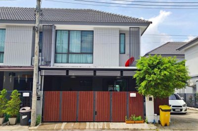 5R0617 ให้เช่าบ้านแฝดสองชั้น 3ห้องนอน 2ห้องน้ำ ราคา 29,000/เดือน โซนกะทู้