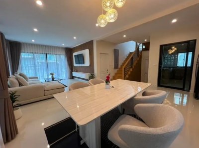 5R0640 ให้เช่าบ้านเดี่ยวสองชั้น 3ห้องนอน 3ห้องน้ำ ราคา 100,000/เดือน โซนกะทู้