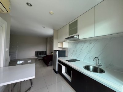 5R0642 Condominium for rent studio room 16,000/month at kathu