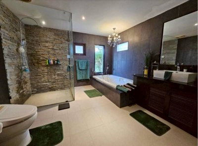 5R0720 Pool villa for rent 3 bedroom 3 bathroom 100,000/month at kathu