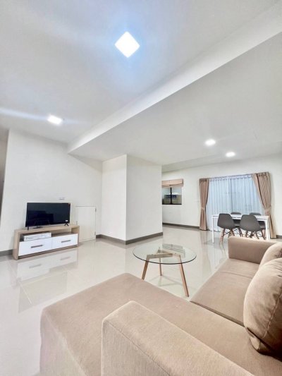 5R0721 ให้เช่าบ้านแฝดสองชั้น 3 ห้องนอน 2 ห้องน้ำ ราคา 35,000/เดือน โซนกะทู้
